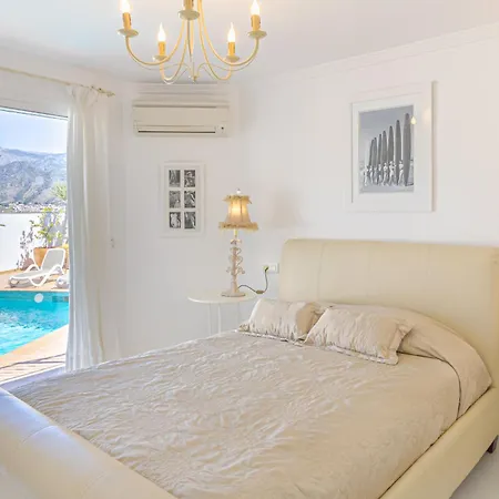 Vistas Al Mar Villa Nerja